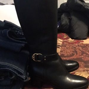 Tory Burch new never worn